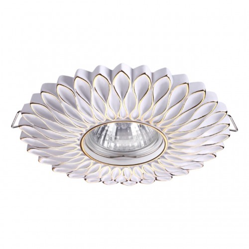 370489 NT19 115 белый/золото Встраиваемый светильник IP20 GU10 50W 220V PATTERN